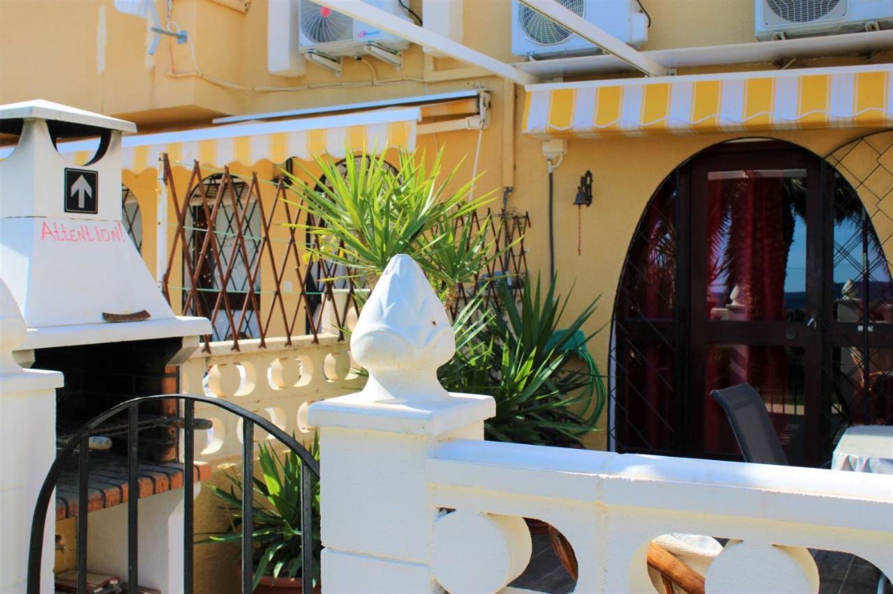 Bungalo En Primera Linea De La Playa El Campello Bagian luar foto
