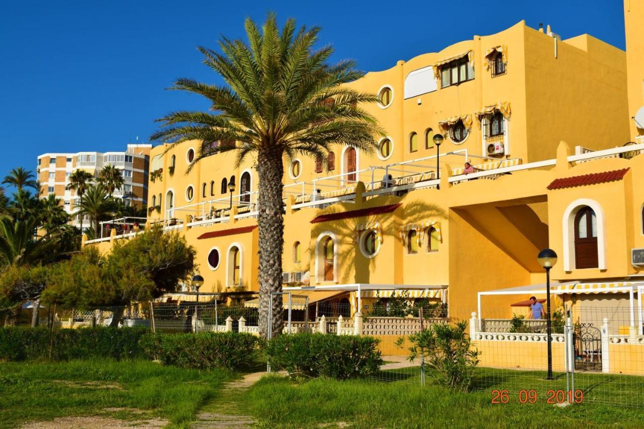 Bungalo En Primera Linea De La Playa El Campello Bagian luar foto