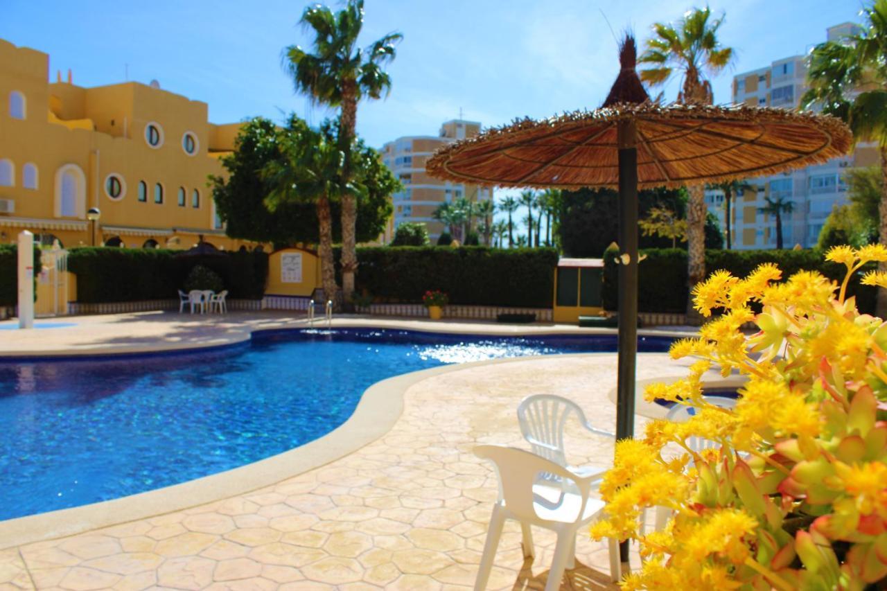 Bungalo En Primera Linea De La Playa El Campello Bagian luar foto